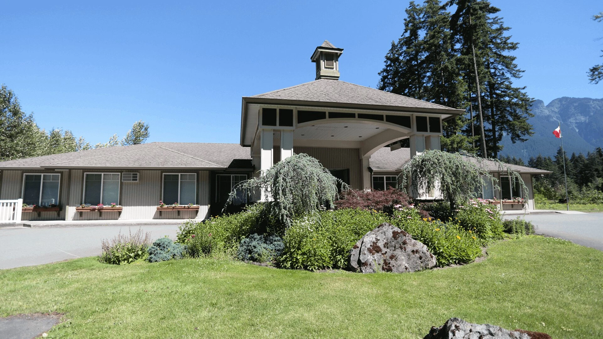 Front View of Riverside Manor retirement home